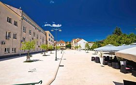 Hotel Park Drniš